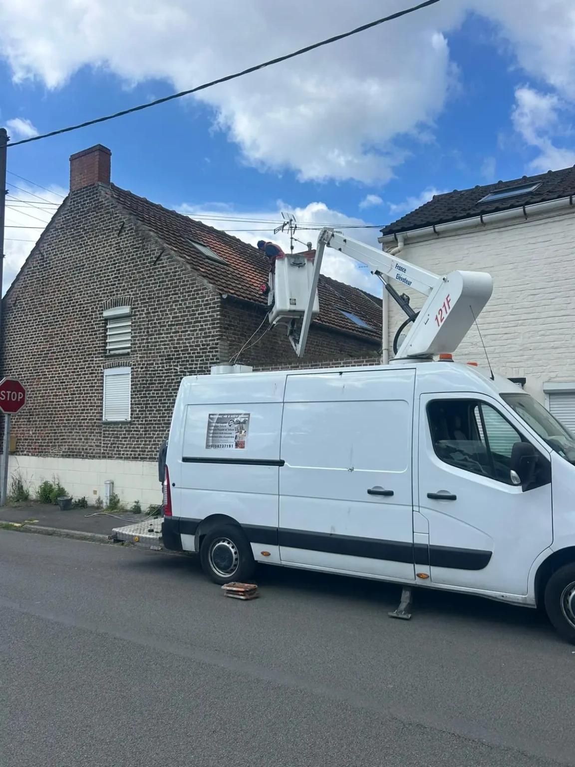Artisan couvreur Valenciennes pour rénovation et entretien toiture
